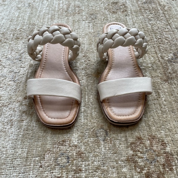 NEW Gorgeous Braided Sandals. Beast Fashion  NWOT - Picture 2 of 9